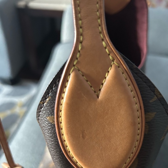 Louis Vuitton flower hobo bag. With box and bag. Receipt shown for reference. - Picture 11 of 15